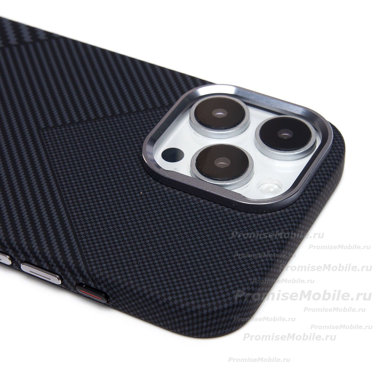 Чехол для Apple iPhone 16 Pro Max пластиковый Luxo Carbon (рис. 124) <черный> ― 